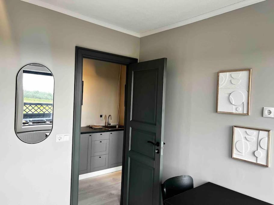The Greyhouse "Small Apartment" Höfn Екстериор снимка
