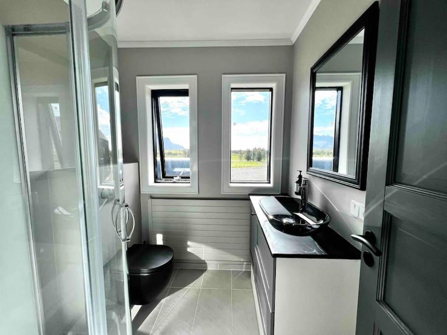 The Greyhouse "Small Apartment" Höfn Екстериор снимка